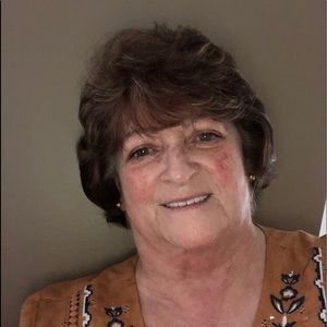 Meet your Posher, Laurie